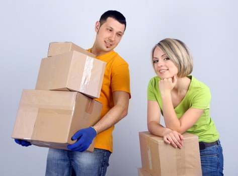Transport of furniture and household goods by man with van
